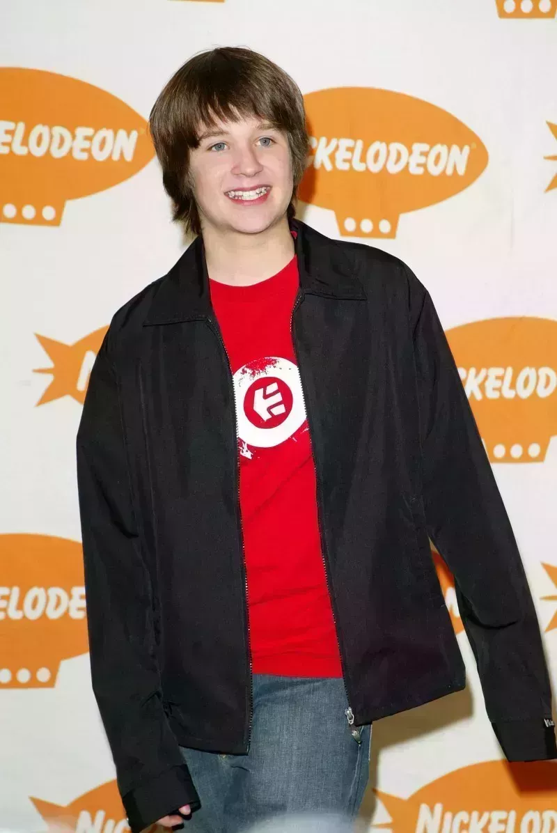 Chicos empollones de Nickelodeon que están buenos: fotos de antes y de ahora