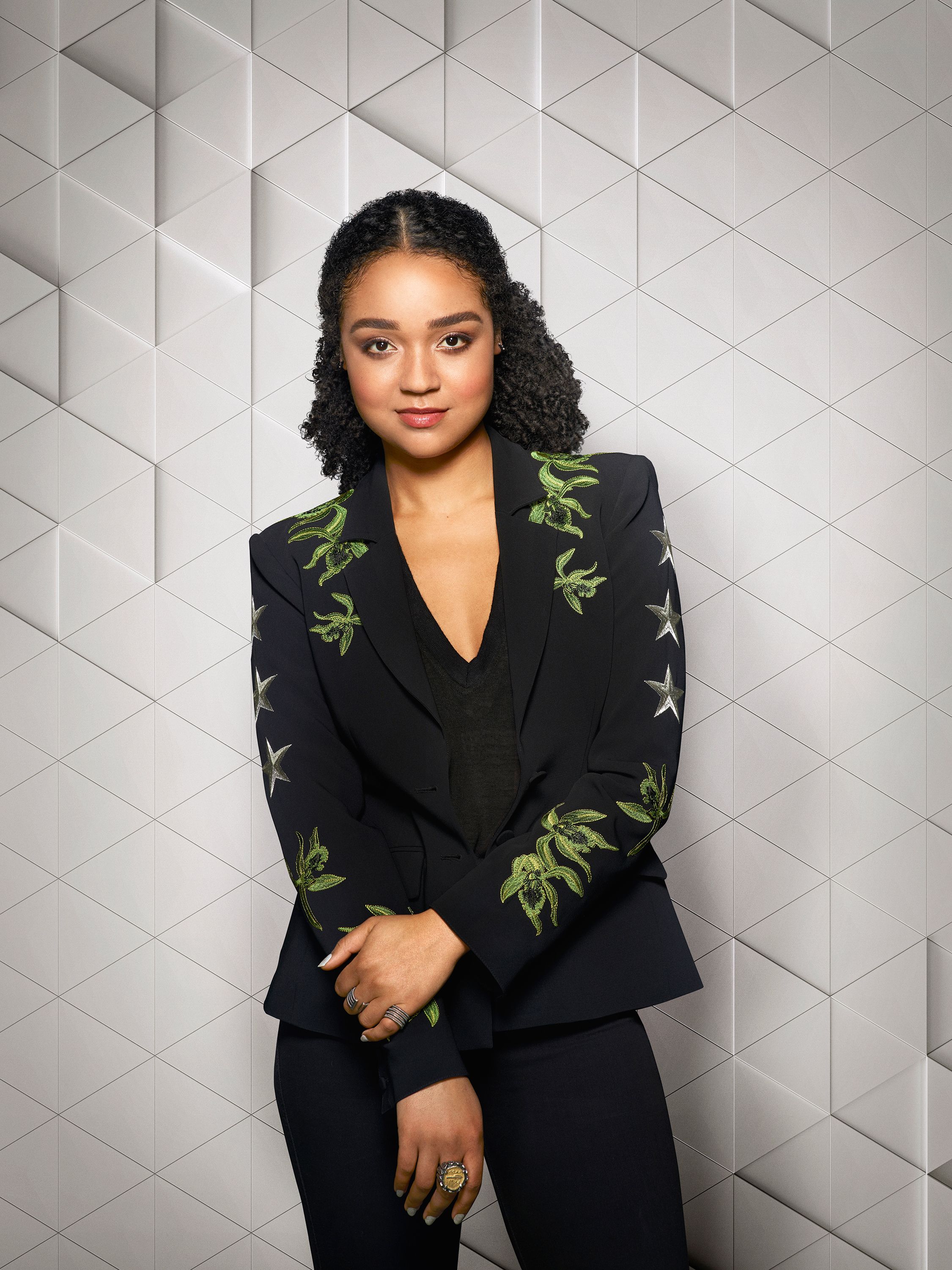 La estrella de "The Bold Type" Aisha Dee pide más diversidad entre