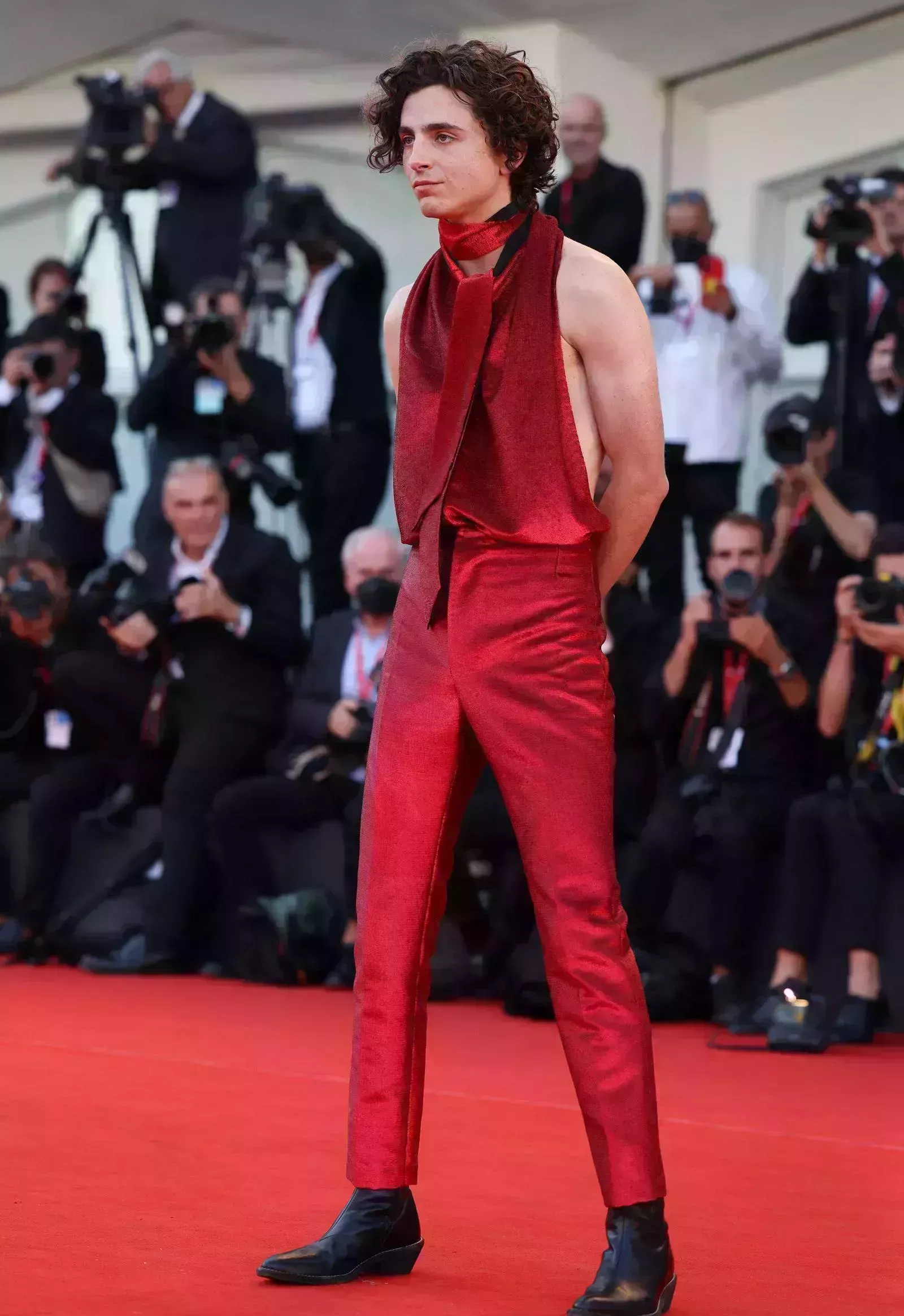 13 Looks De Alfombra Roja En Los Que Seguiré Pensando Después De 2022 ...