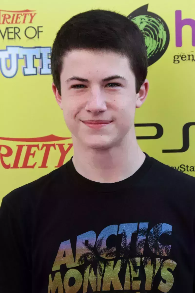 Fotos de Dylan Minnette creciendo en la pantalla a lo largo de los años