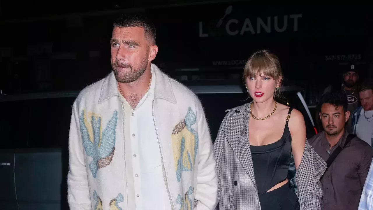 La cita nocturna de Taylor Swift y Travis Kelce incluyó un cameo en "SNL"