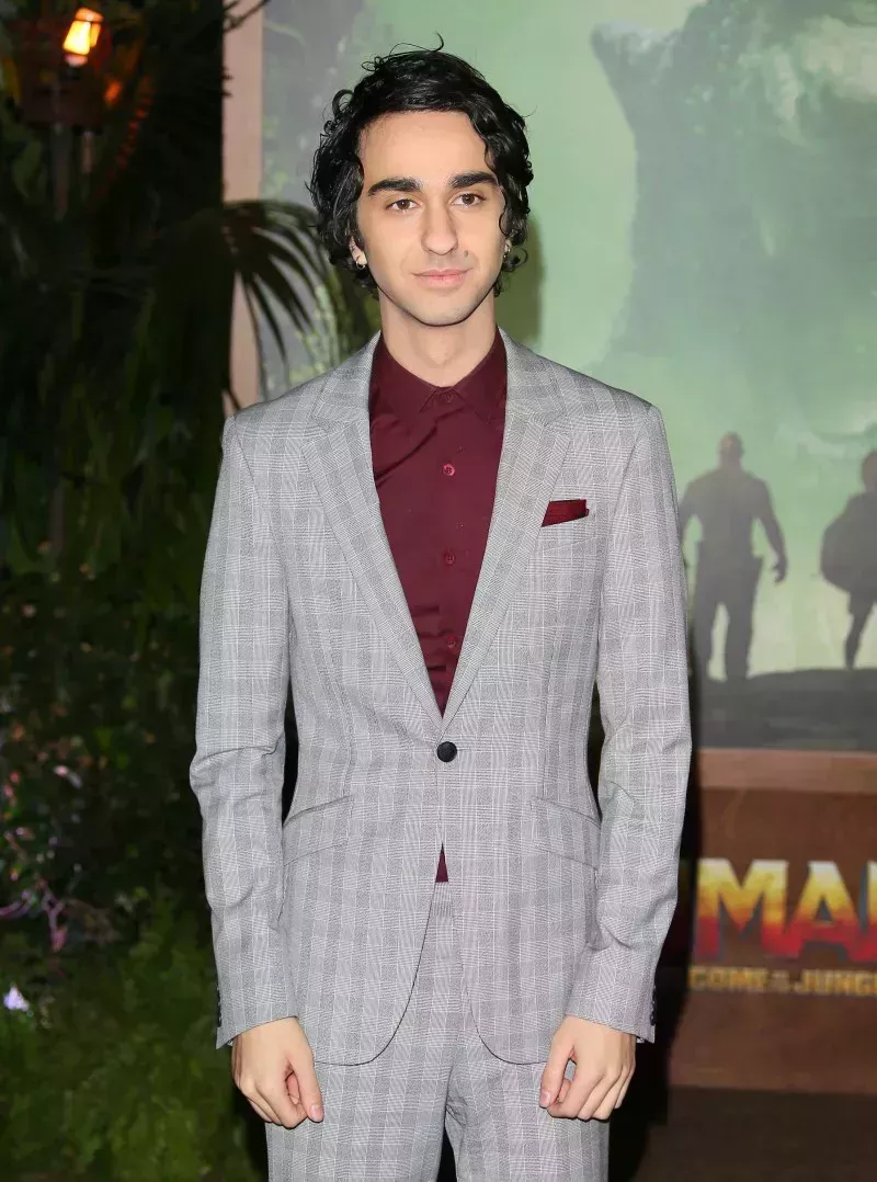 La transformación de Alex Wolff desde 