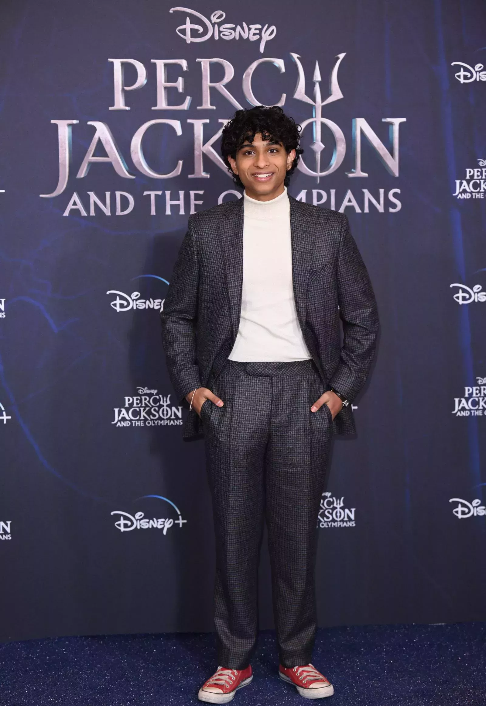 Las estrellas de "Percy Jackson" asisten al estreno de la serie - Ver fotos