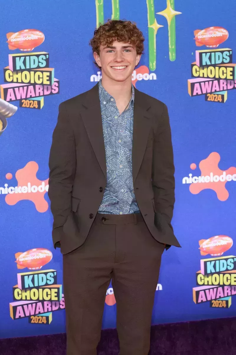 Fotos de la alfombra roja de los Kids' Choice Awards 2024, llegadas