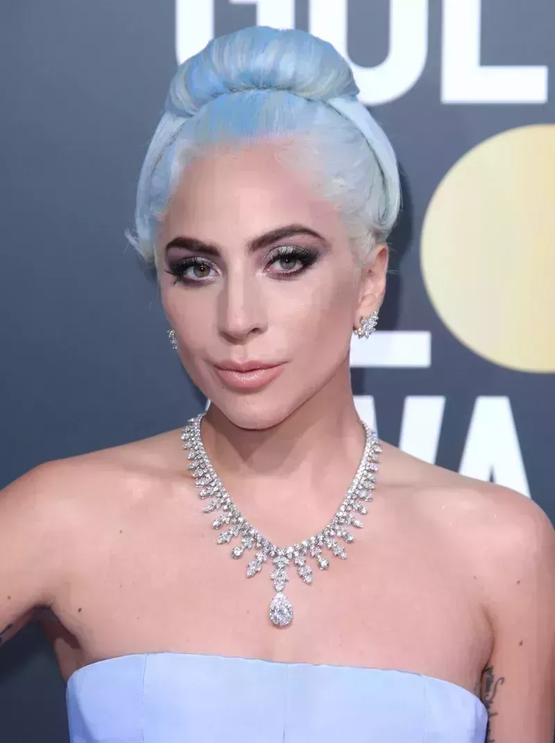 Lady Gaga Novio: Citas, Vida Amorosa, Relaciones Pasadas