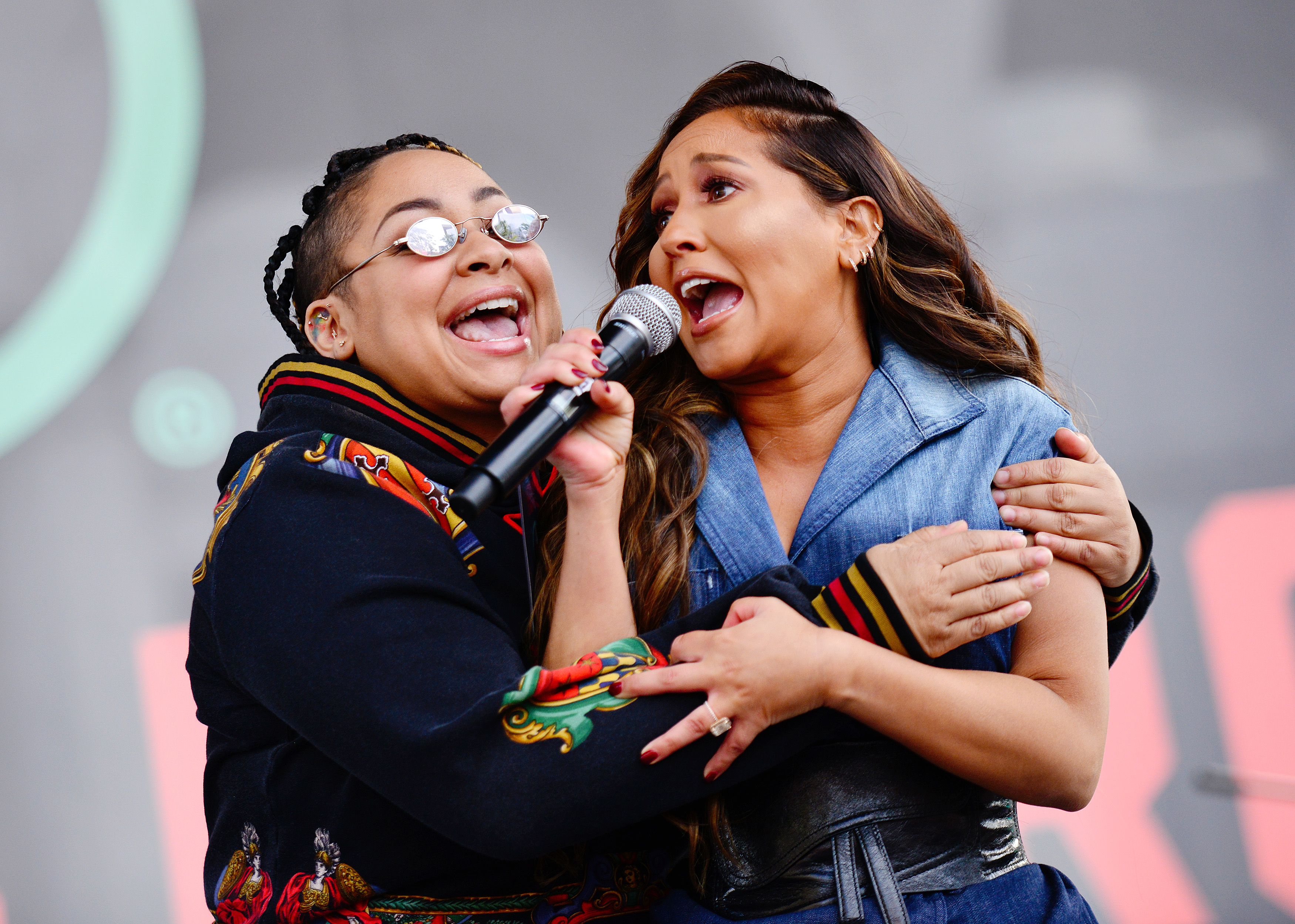 Raven-Symone, Adrienne Bailon Momentos amigos más lindos: Citas