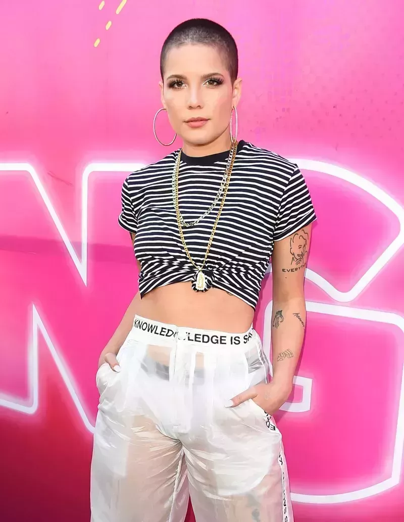 Transformación de la cantante Halsey: Fotos de antes y ahora