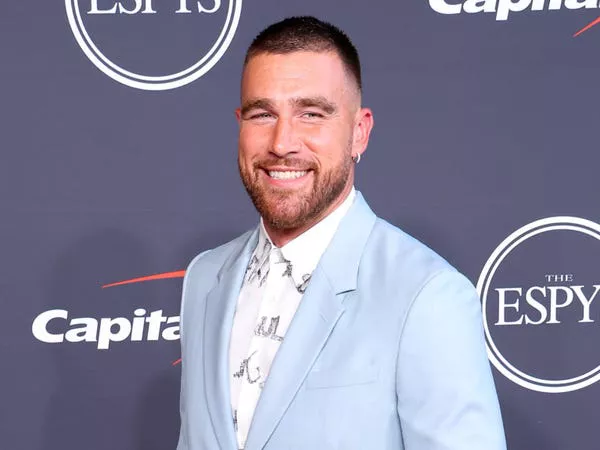 Travis Kelce creó Tru Kolors