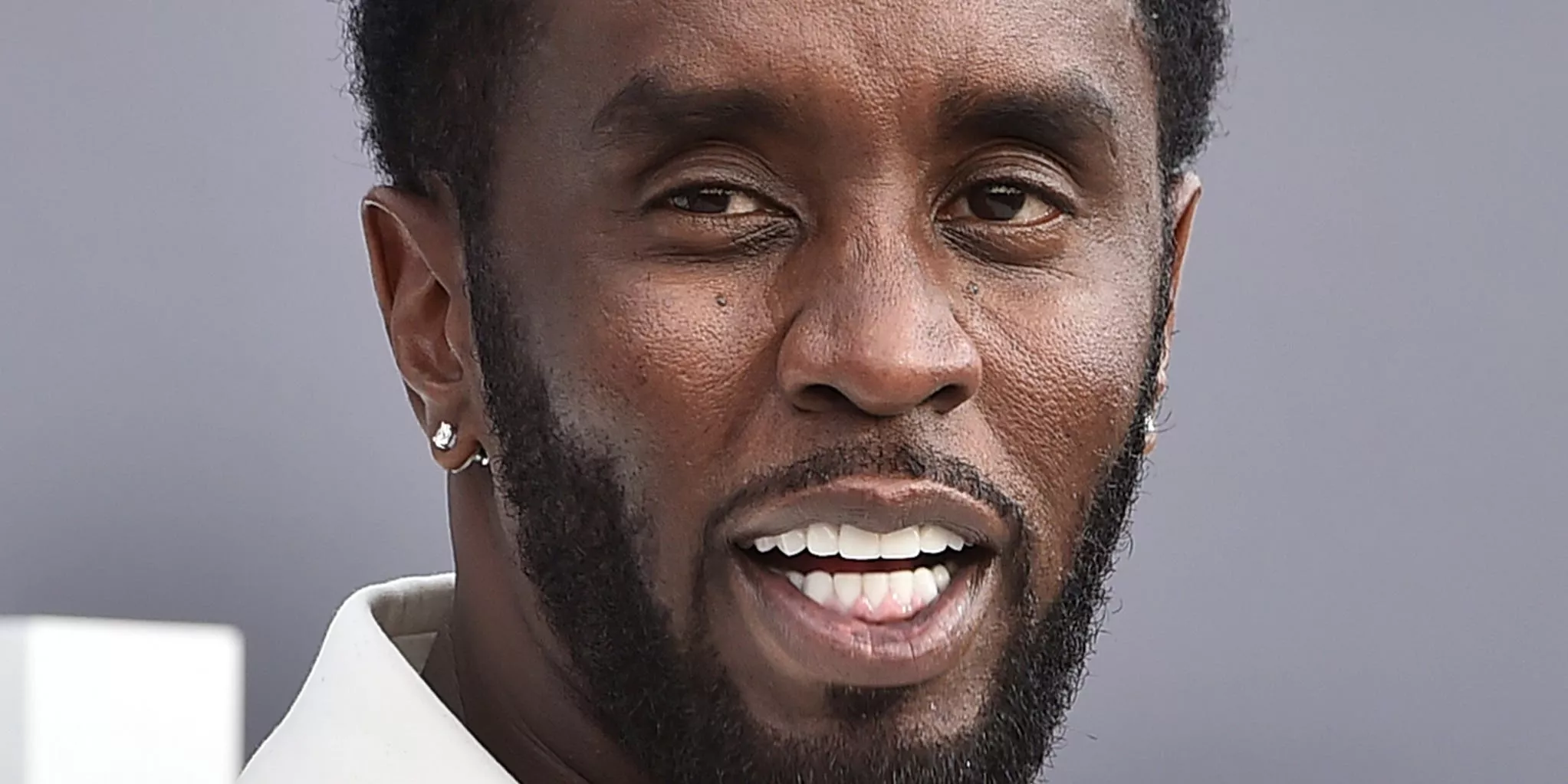 Los fiscales comparan a Diddy con R. Kelly en su última solicitud de fianza