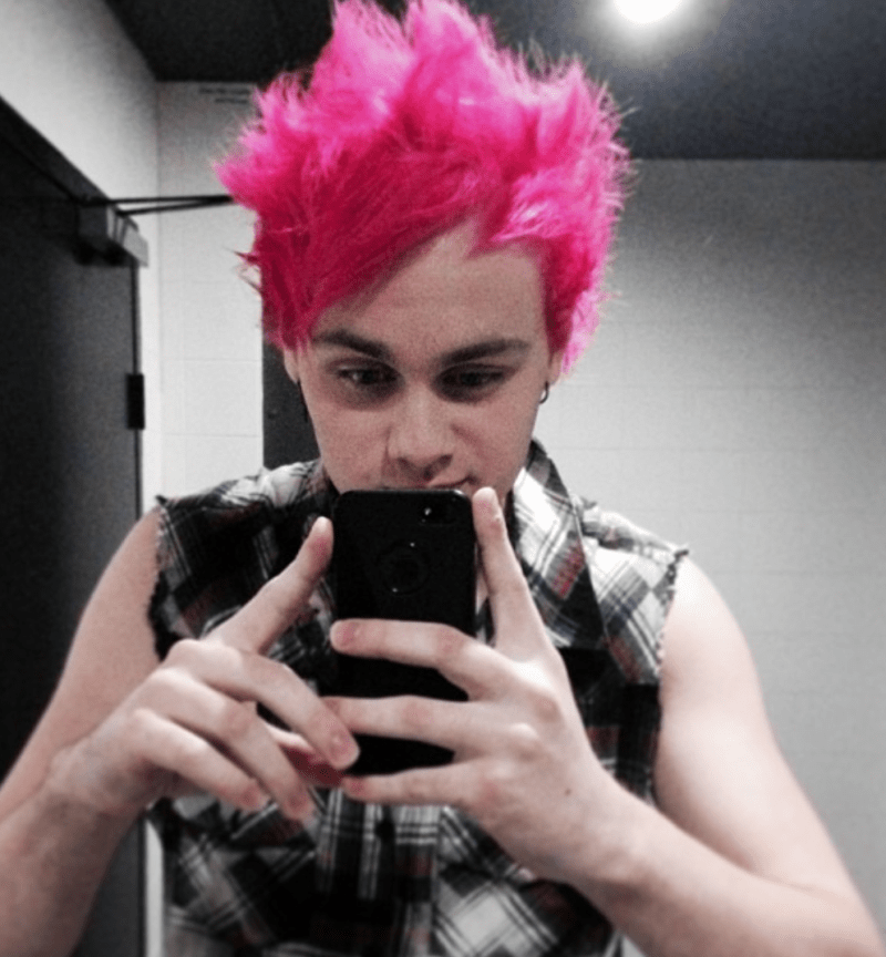 El pelo de Michael Clifford cambia a lo largo de los años: Fotos