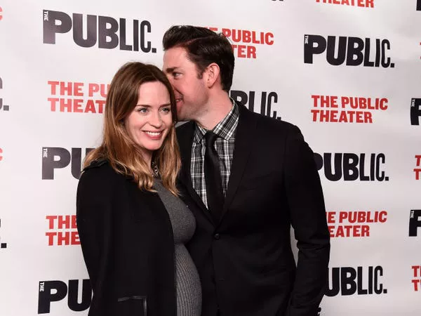 Emily Blunt y John Krasinski en la apertura de un espectáculo en marzo de 2016.