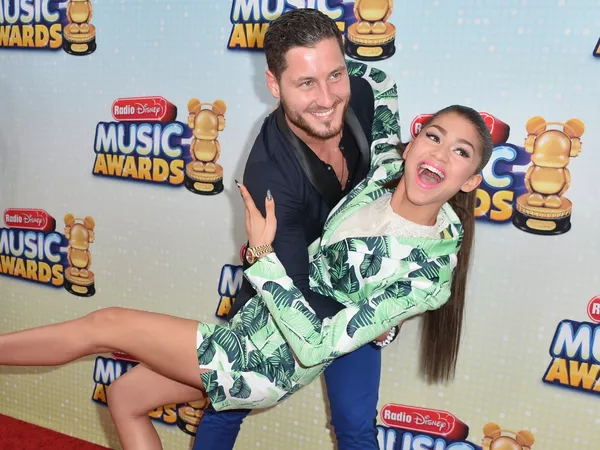 Val Chmerkovskiy y Zendaya obtuvieron la primera puntuación perfecta de la temporada. Alberto E. Rodriguez/Getty Images