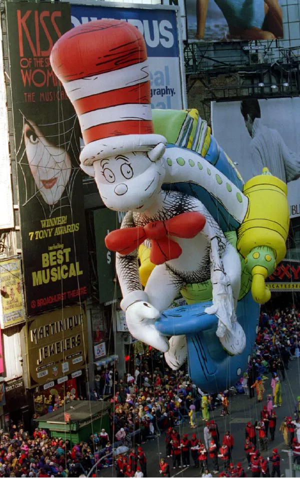 El globo de El Gato en el Sombrero debutó en 1994.