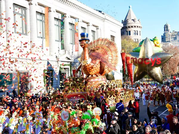 El float de Tom Turkey regresará en 2024.