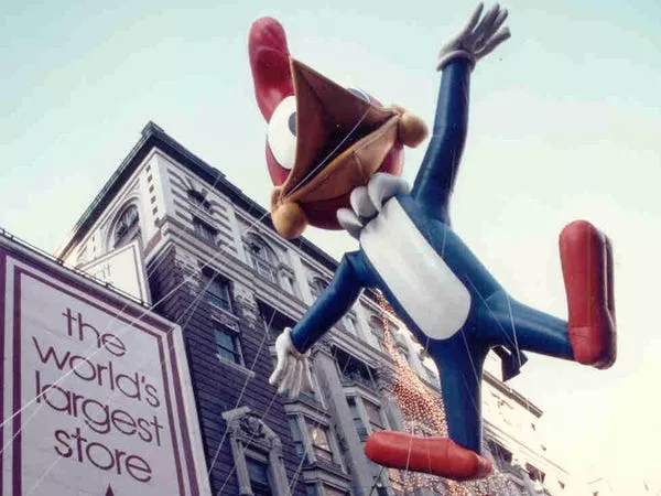 Un globo de Woody Woodpecker voló en 1982.