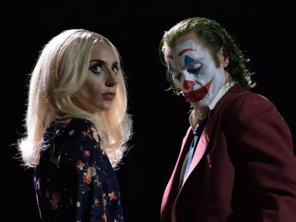 Lady Gaga y Joaquin Phoenix en 'Joker: Folie à Deux.' Warner Bros.