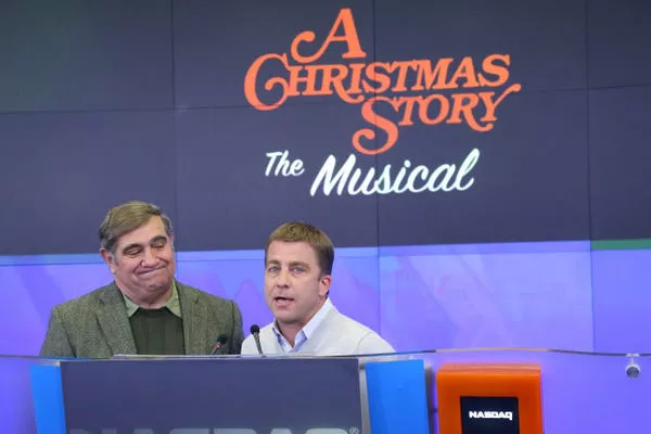 Dan Lauria y Peter Billingsley en 2013. Rob Kim/Getty Images