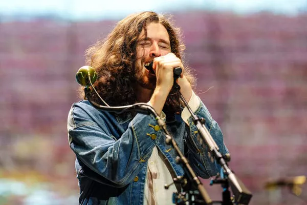 Hozier en Lollapalooza 2024. Josh Brasted/FilmMagic