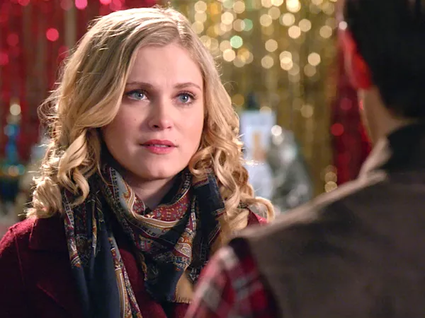 Eliza Taylor en 'Christmas Inheritance.'