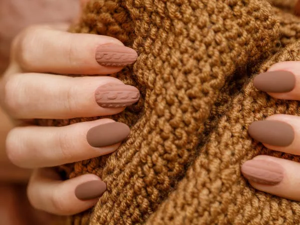 La tendencia de uñas texturizadas no duró mucho tiempo.