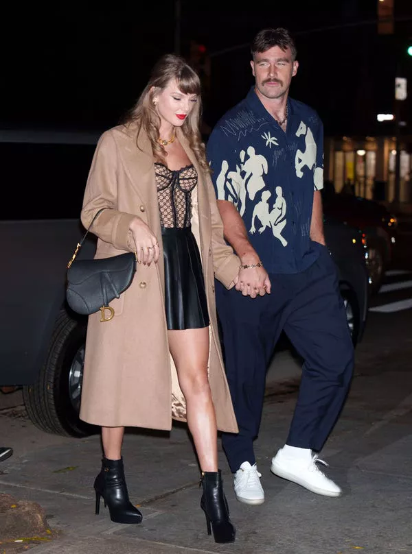 Taylor Swift y Travis Kelce en Nueva York en octubre de 2024.