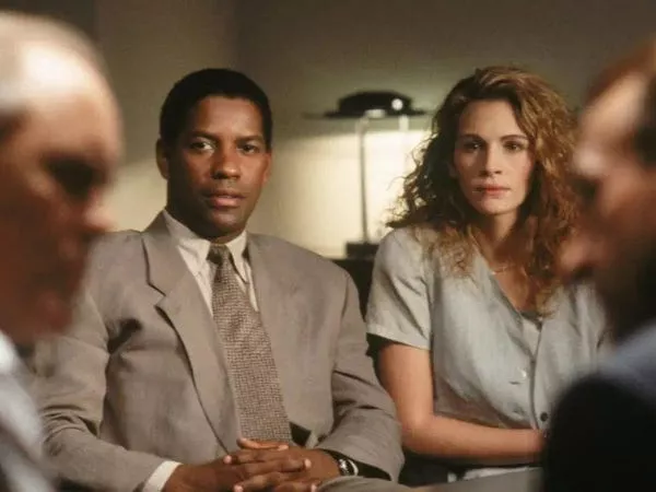 Denzel Washington y Julia Roberts en 'The Pelican Brief'.