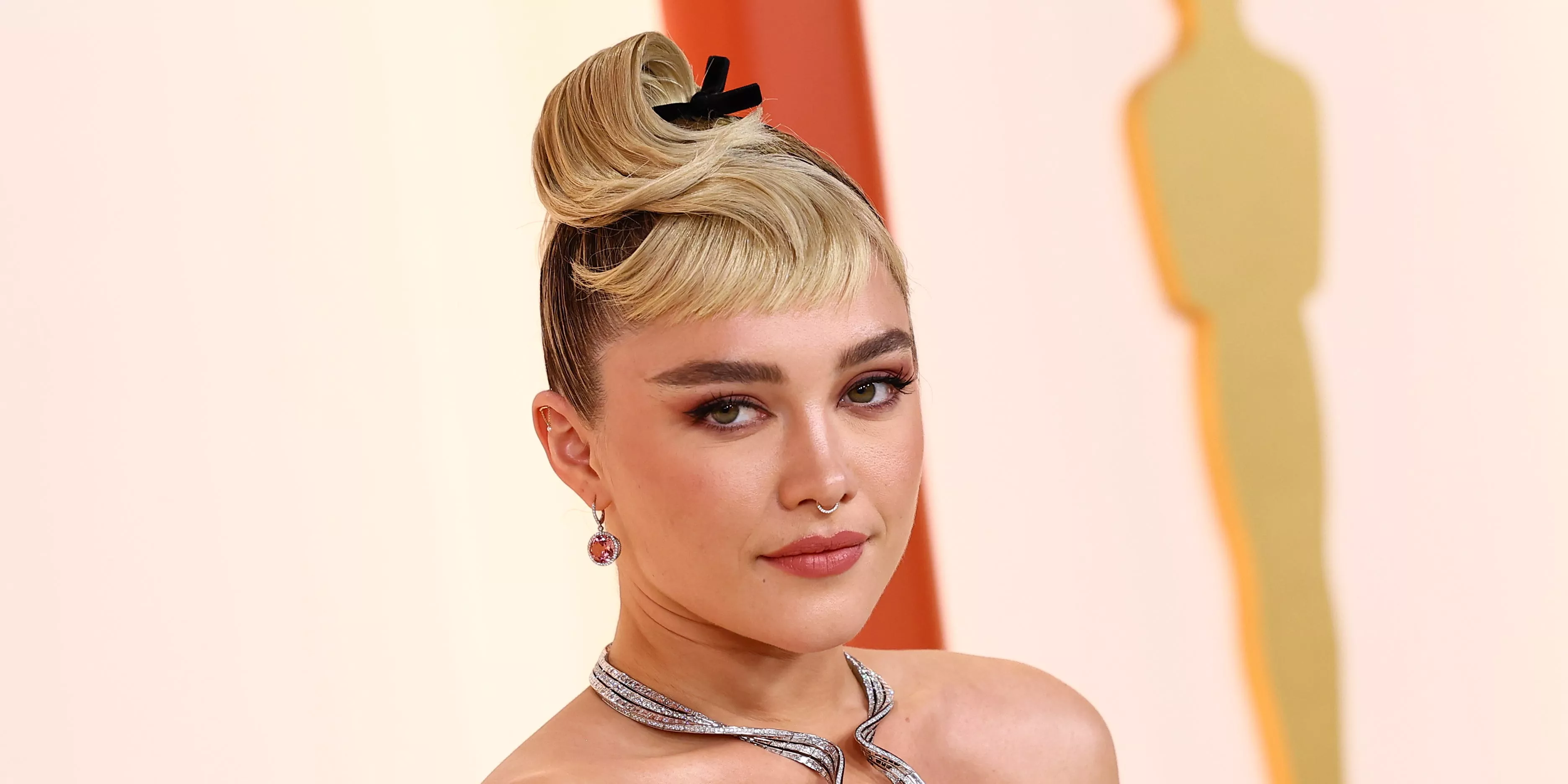 Florence Pugh dice que es 'agotador' ser una joven en Hollywood: 'Hay líneas finas dentro de las que las mujeres deben permanecer'