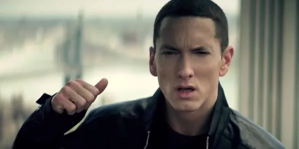 Eminem en 'Not Afraid'.