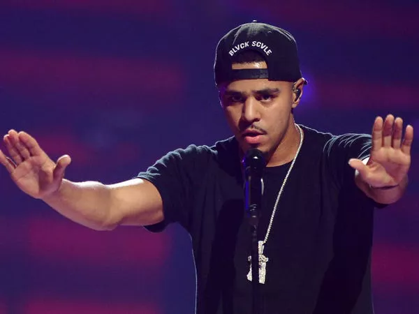 J. Cole lanzó su álbum debut en 2011.