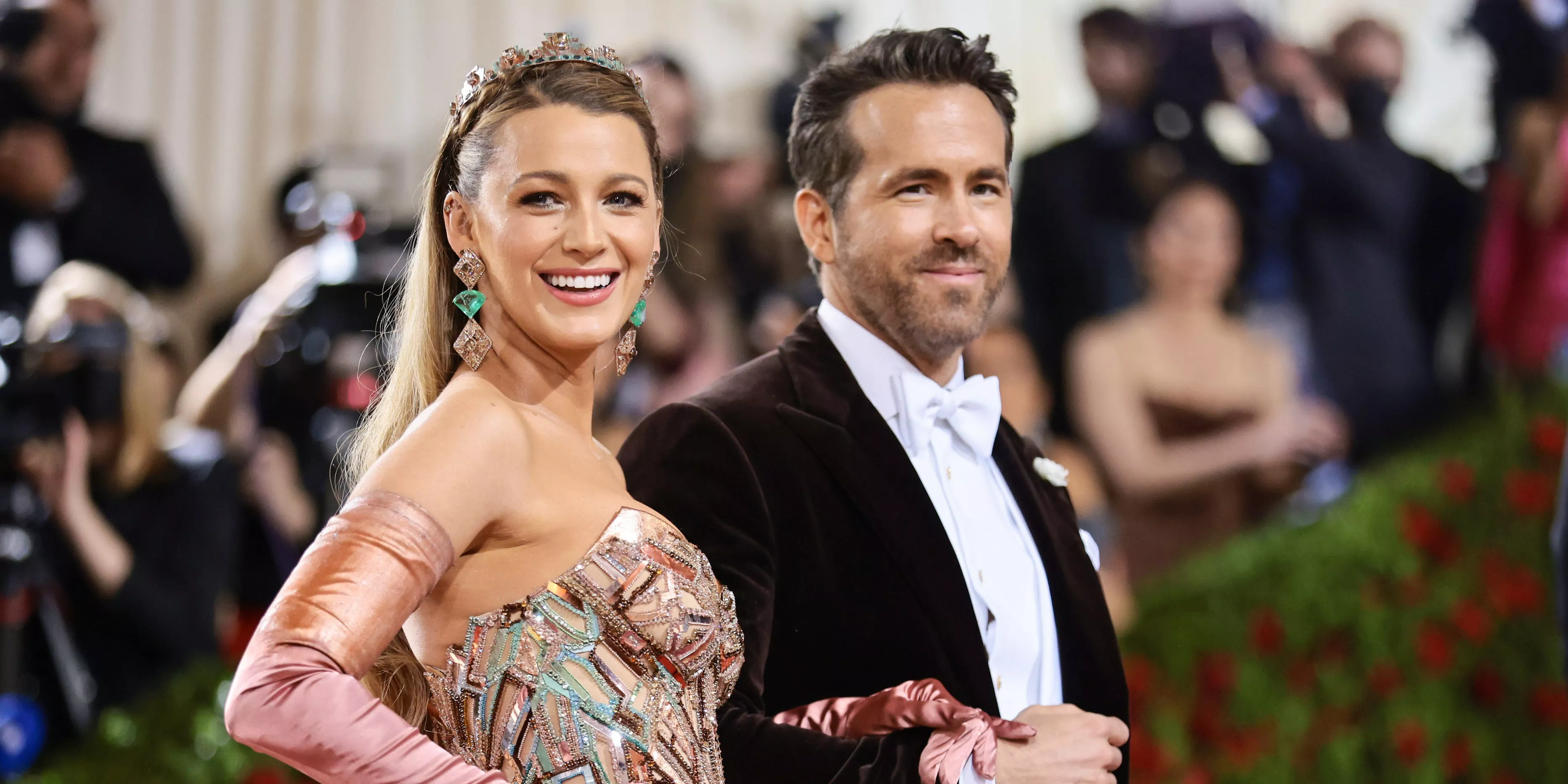 Ryan Reynolds dijo que él y Blake Lively crecieron en una familia de clase trabajadora. Algunos fans no lo creen.