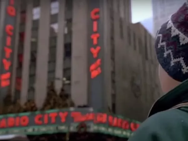 McCallister en Radio City Music Hall en 'Home Alone 2'.