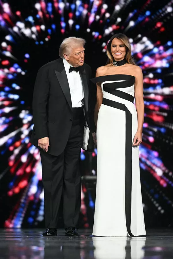 Donald Trump y Melania Trump en el baile inaugural 2025