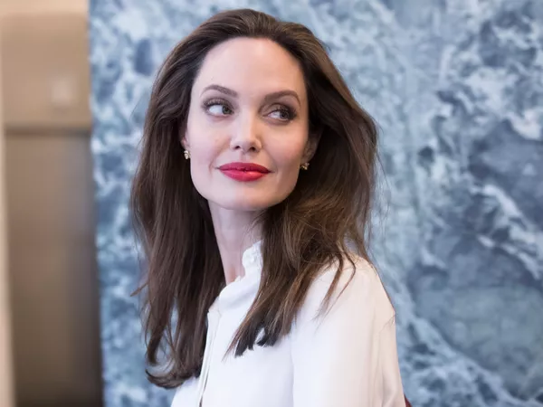 Angelina Jolie requested primary custody of their children.