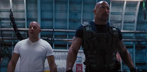 Diesel como Dominic Toretto y Johnson como Luke Hobbs en 'Rápido y Furioso 6'.