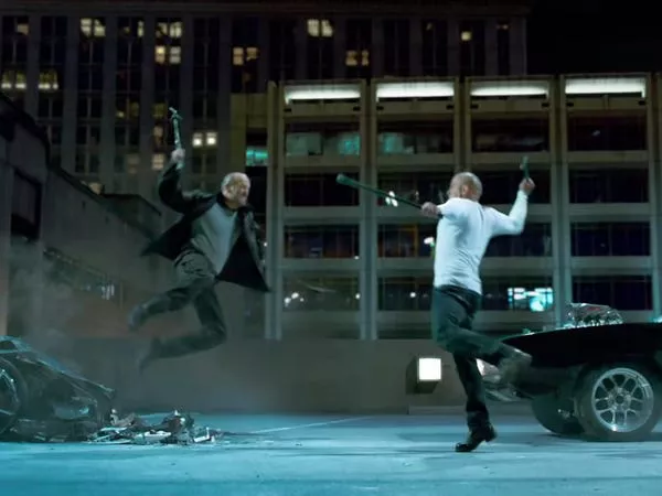 Jason Statham como Deckard Shaw y Vin Diesel como Dominic Toretto en 'Furious 7'.