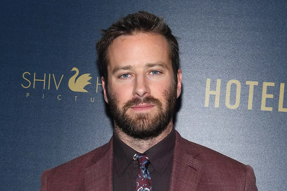 Armie Hammer asume el papel principal en el thriller de Uwe Boll 'The Dark Knight'