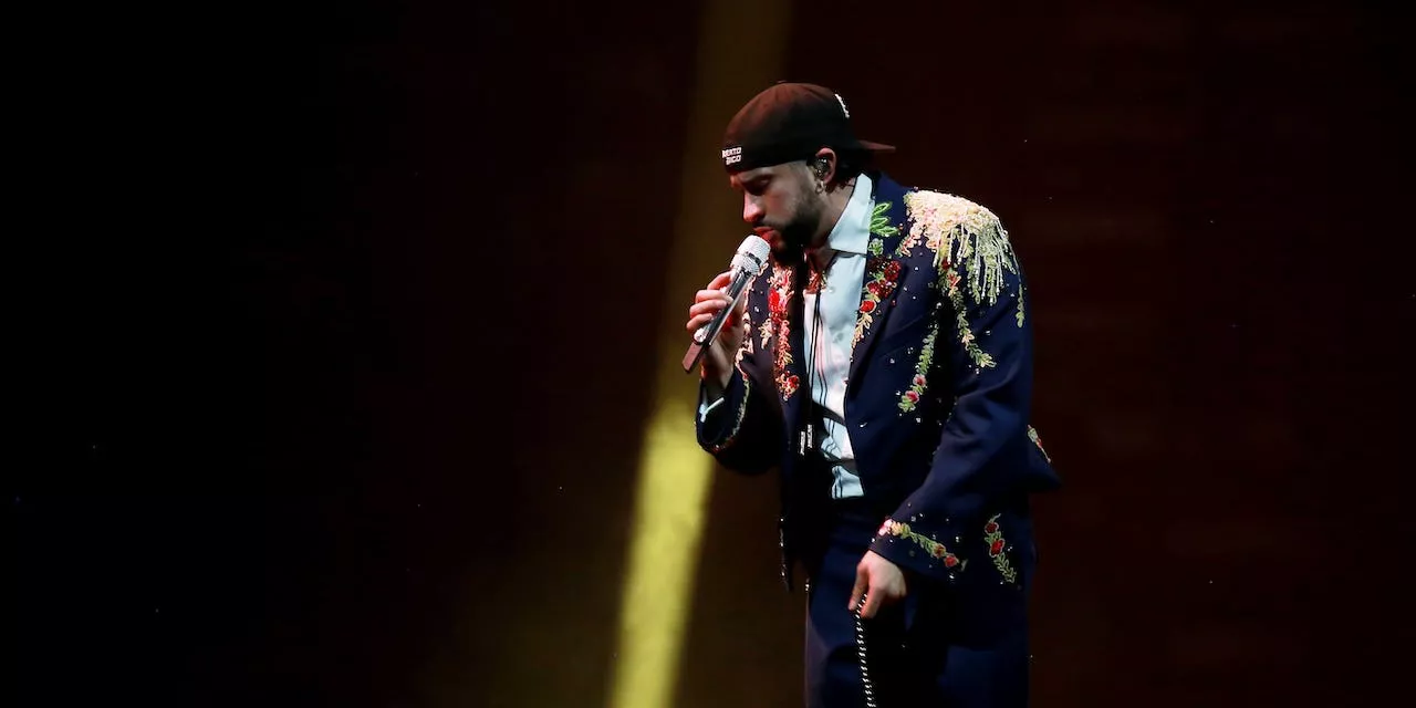 Bad Bunny teme que Puerto Rico se convierta en el nuevo Hawaii. No está solo.