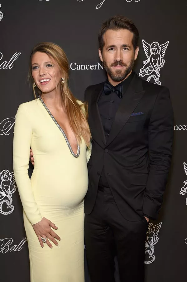 Blake Lively anunció el embarazo en su sitio web.