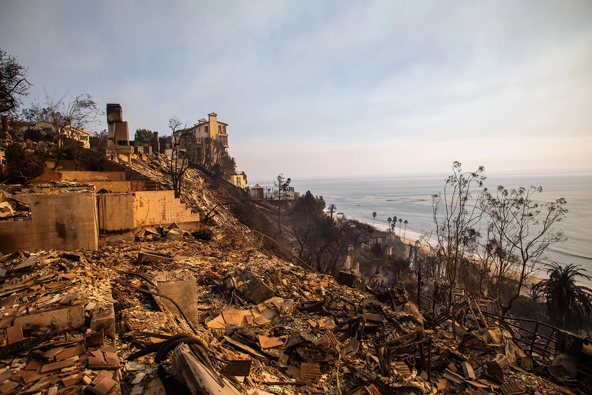 Disney y Paramount donan a los esfuerzos de alivio y reconstrucción de incendios en L.A.