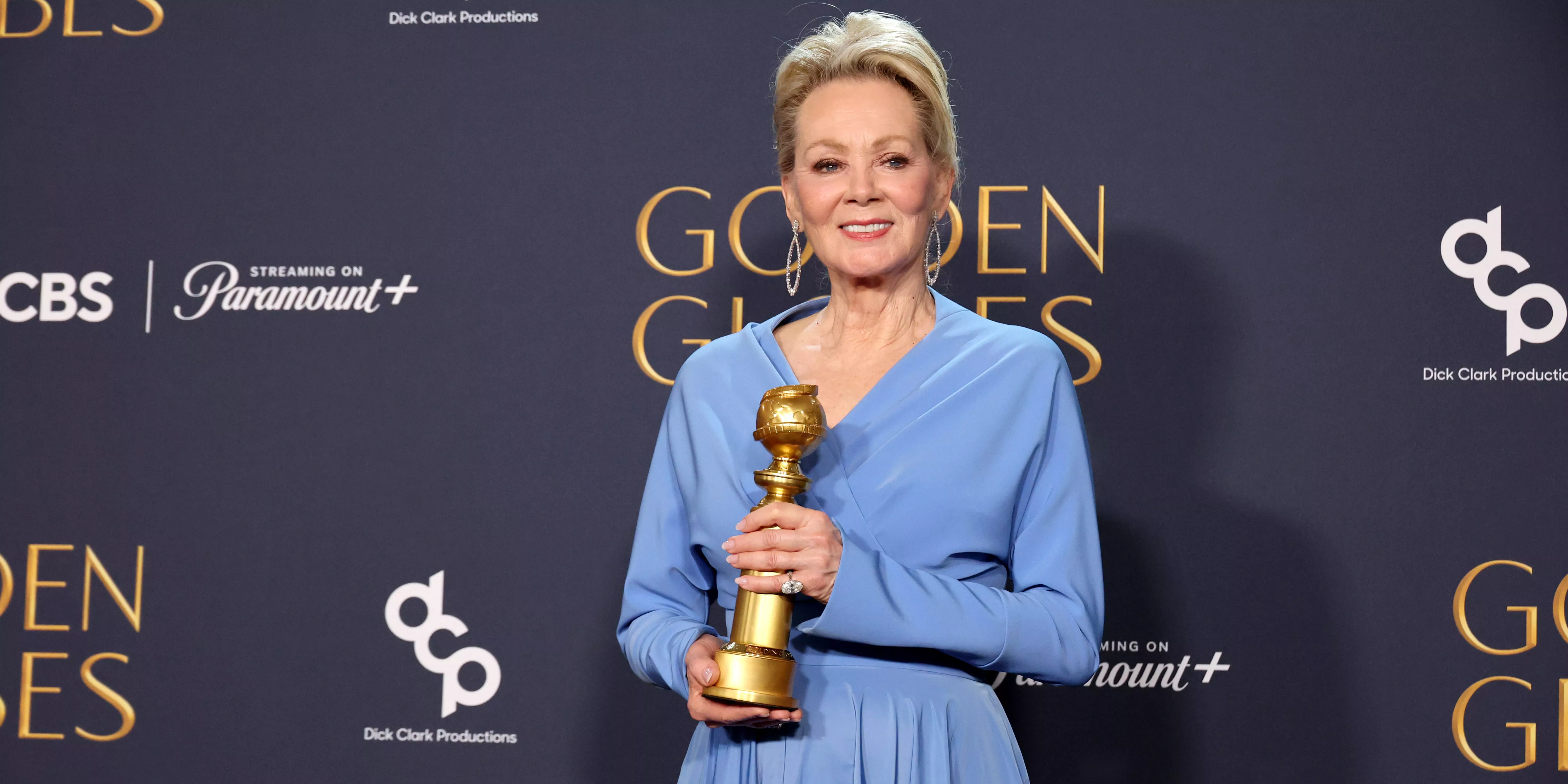 Jean Smart dice que los Oscar y las ceremonias de premios no deberían ser transmitidos este año tras los incendios en LA. Algunos piensan que es un movimiento erróneo.