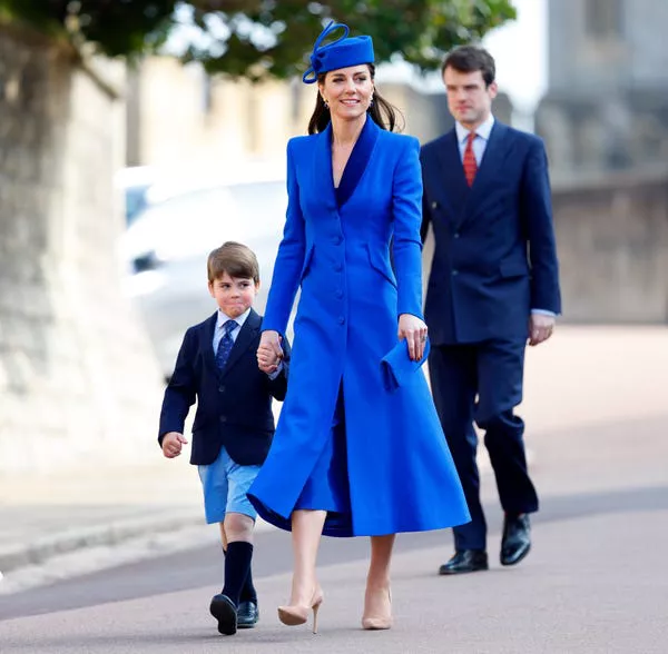 El Príncipe Louis y Kate Middleton asisten al servicio de Pascua en la Capilla de San Jorge en abril de 2023. Max Mumby/Indigo