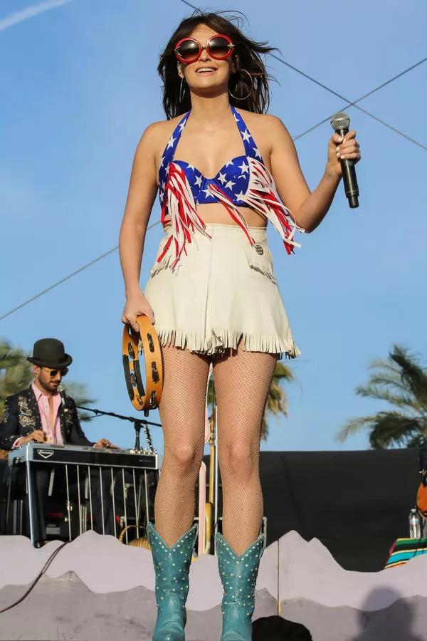 Kacey Musgraves se presenta en el festival Stagecoach 2015 en Indio, California