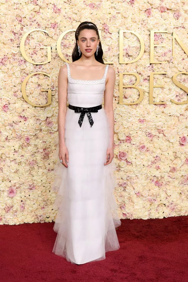 Margaret Qualley attends the 2025 Golden Globe Awards.