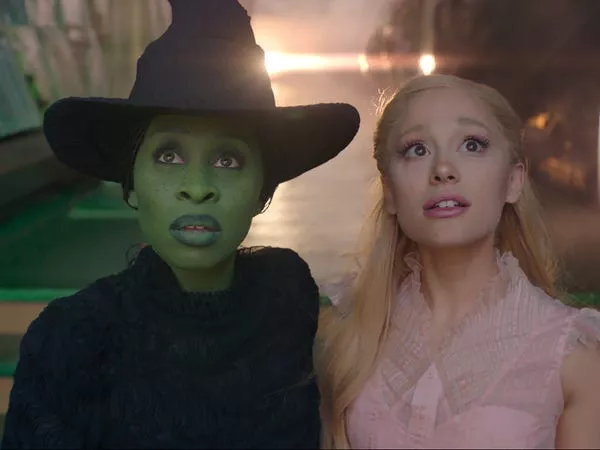 Cynthia Erivo y Ariana Grande en 'Wicked.'