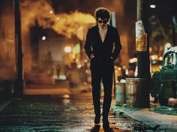 Timothée Chalamet como Bob Dylan en 'A Complete Unknown'.