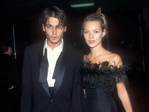 Kate Moss y Johnny Depp en 1995