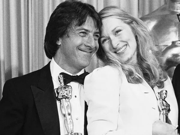 Dustin Hoffman y Meryl Streep en los Premios de la Academia 1980.