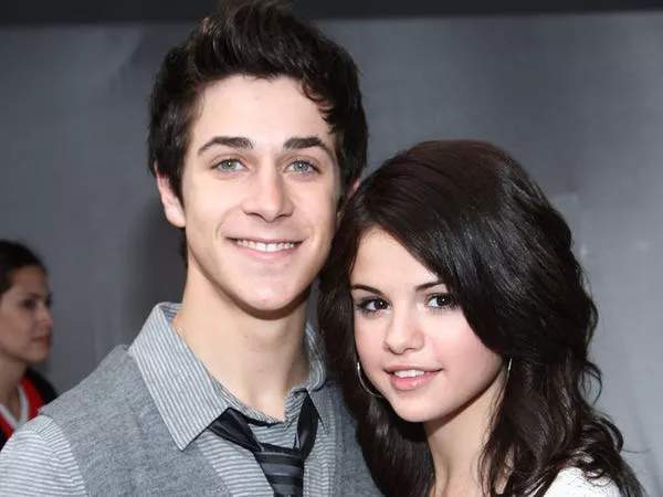 David Henrie y Selena Gomez en 2008.