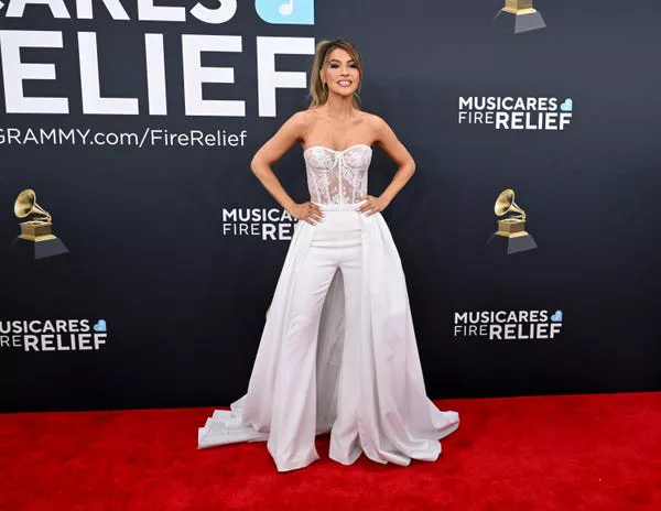 Chrishell Stause en los 67º Premios Grammy