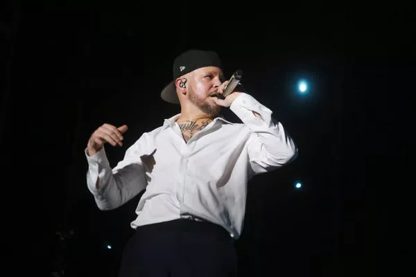 Residente actuando en Puerto Rico en 2024